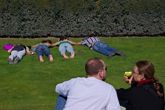 Paris_Farniente_jardin_Tuileries_2009