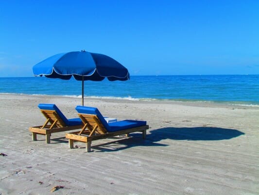 beach-382488_1280