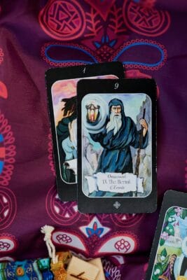Astrologie 2024 : Votre Calendrier Astral des Fortunes et Épreuves