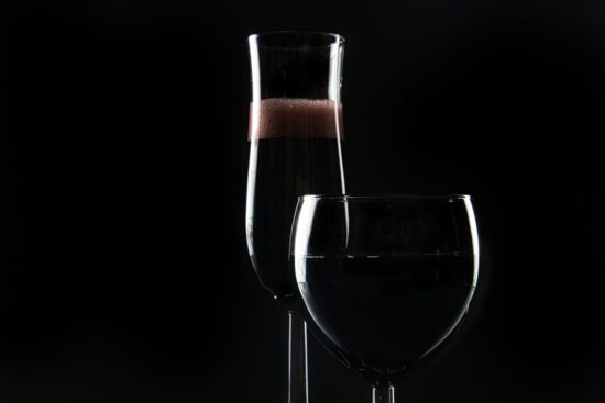 Rêver de Verre à Pied : Significations et Interprétations Symboliques