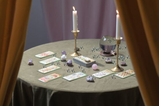 Mercure rétrograde en Scorpion dès le 24 octobre 2026 : le rituel et le tirage Tarot pour traverser les vérités cachées